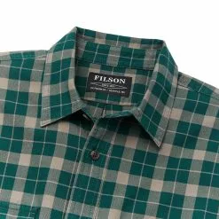 Filson Men's Button-Down Long-Sleeve Shirts Lightweight Alaskan Guide Shirt Men's 29 Filson Men's Button-Down Long-Sleeve Shirts Lightweight Alaskan Guide Shirt Men's -Filson Shop GRESTO D2