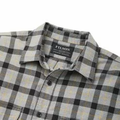 Filson Men's Button-Down Long-Sleeve Shirts Lightweight Alaskan Guide Shirt Men's 34 Filson Men's Button-Down Long-Sleeve Shirts Lightweight Alaskan Guide Shirt Men's -Filson Shop GRHEBLYE D2
