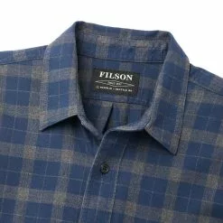 Filson Men's Button-Down Long-Sleeve Shirts Lightweight Alaskan Guide Shirt Men's 39 Filson Men's Button-Down Long-Sleeve Shirts Lightweight Alaskan Guide Shirt Men's -Filson Shop NAVHEAGRA D3